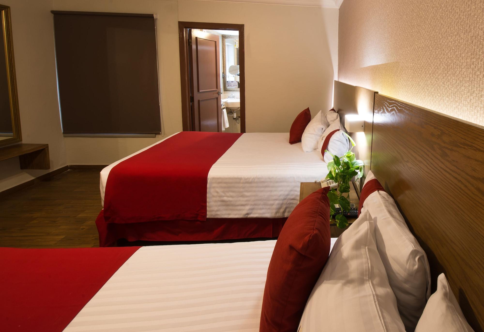 Del Marques Hotel And Suites 과달라하라 외부 사진
